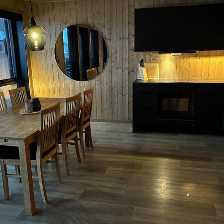 Skaidi Lodge - Modern Cabin Luxury - 6 Beds Хаммерфест Экстерьер фото